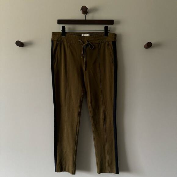 GUC ANTHROPOLOGIE ESSENTIAL SLIM PANT OLIVE GREEN WITH BLACK TUXEDO STRIPES SZ 8 - Picture 1 of 8